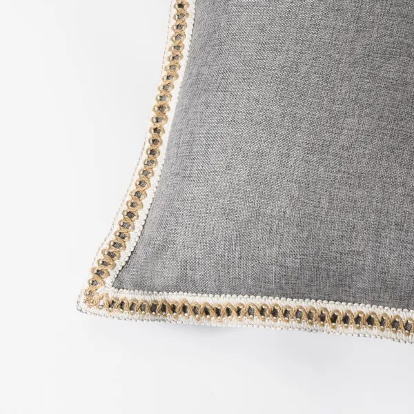 A Set Of Two-piece Retro Linen Trimmed Pillowcases - 3